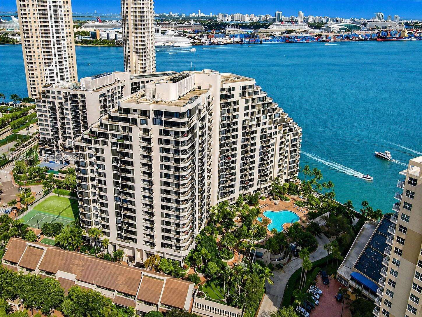 Brickell Key 1 at 520 Brickell Key Dr, Miami, FL 33131 - For Rent photo 18