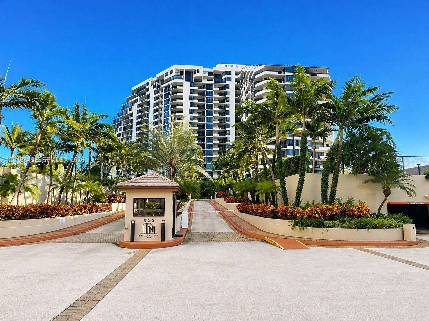 Brickell Key 1 at 520 Brickell Key Dr, Miami, FL 33131 - For Rent photo 21