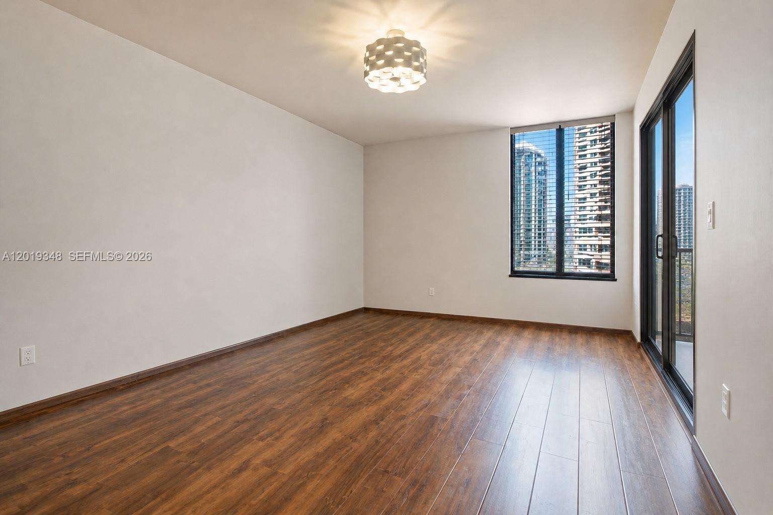 Brickell Key 1 at 520 Brickell Key Dr, Miami, FL 33131 - For Rent photo 8