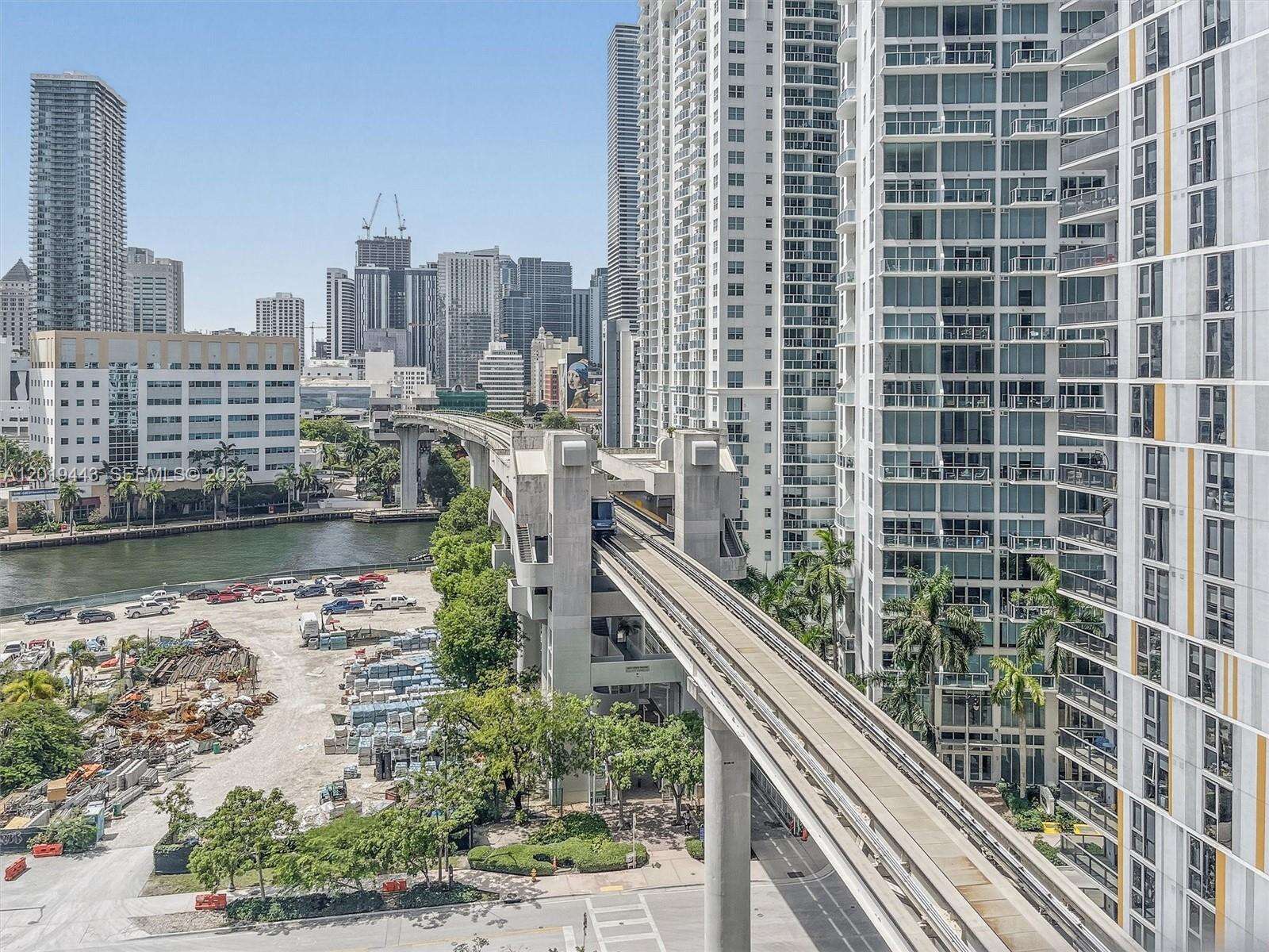 Reach Brickell at 68 6 St, Miami, FL 33131 - For Rent photo 10