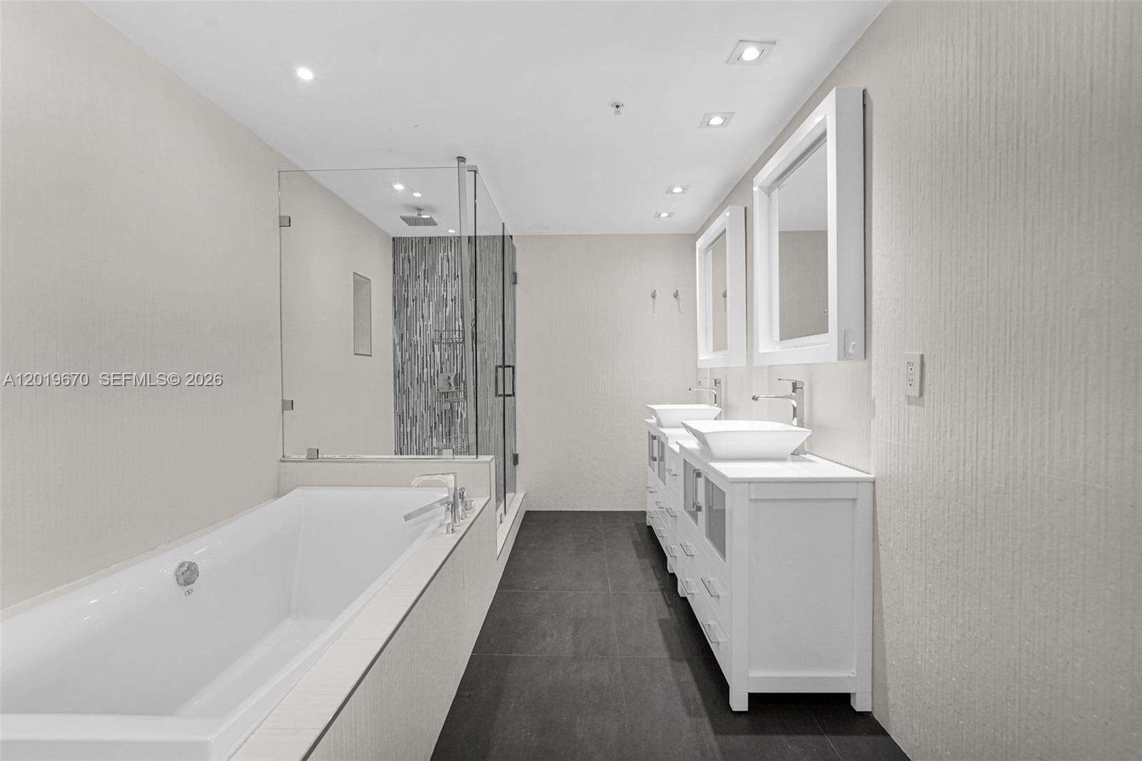The Residences at 3001 Ocean Dr, Hollywood, FL 33019 - For Rent photo 23