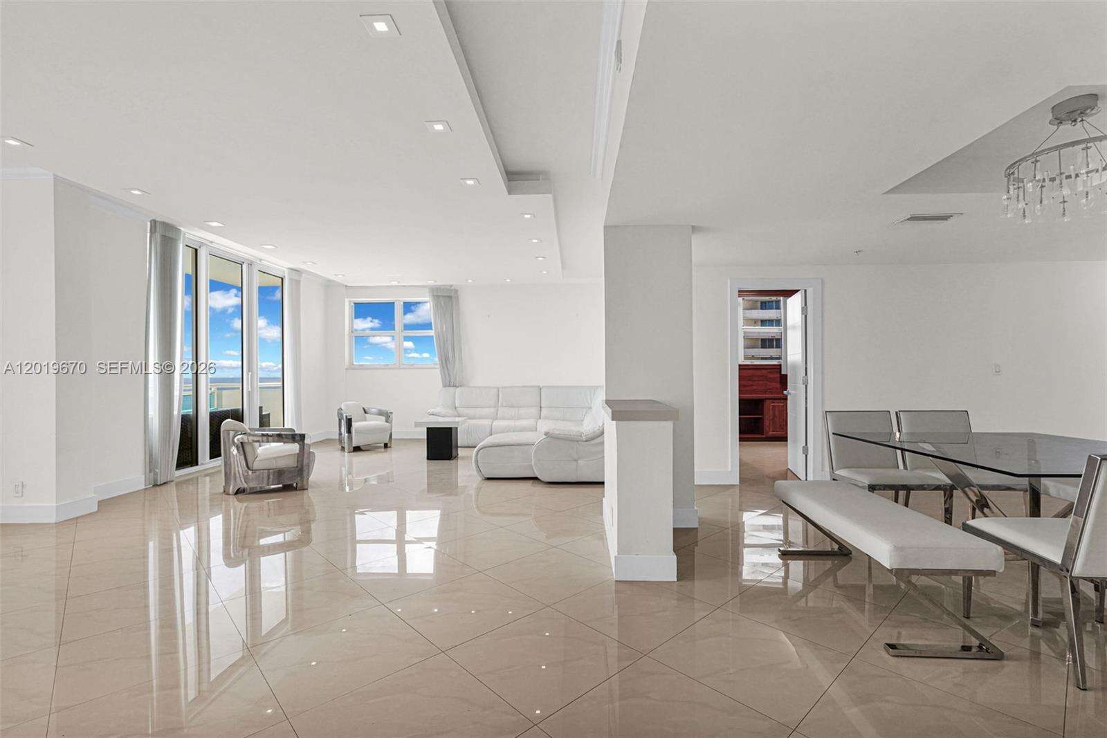 The Residences at 3001 Ocean Dr, Hollywood, FL 33019 - For Rent photo 8