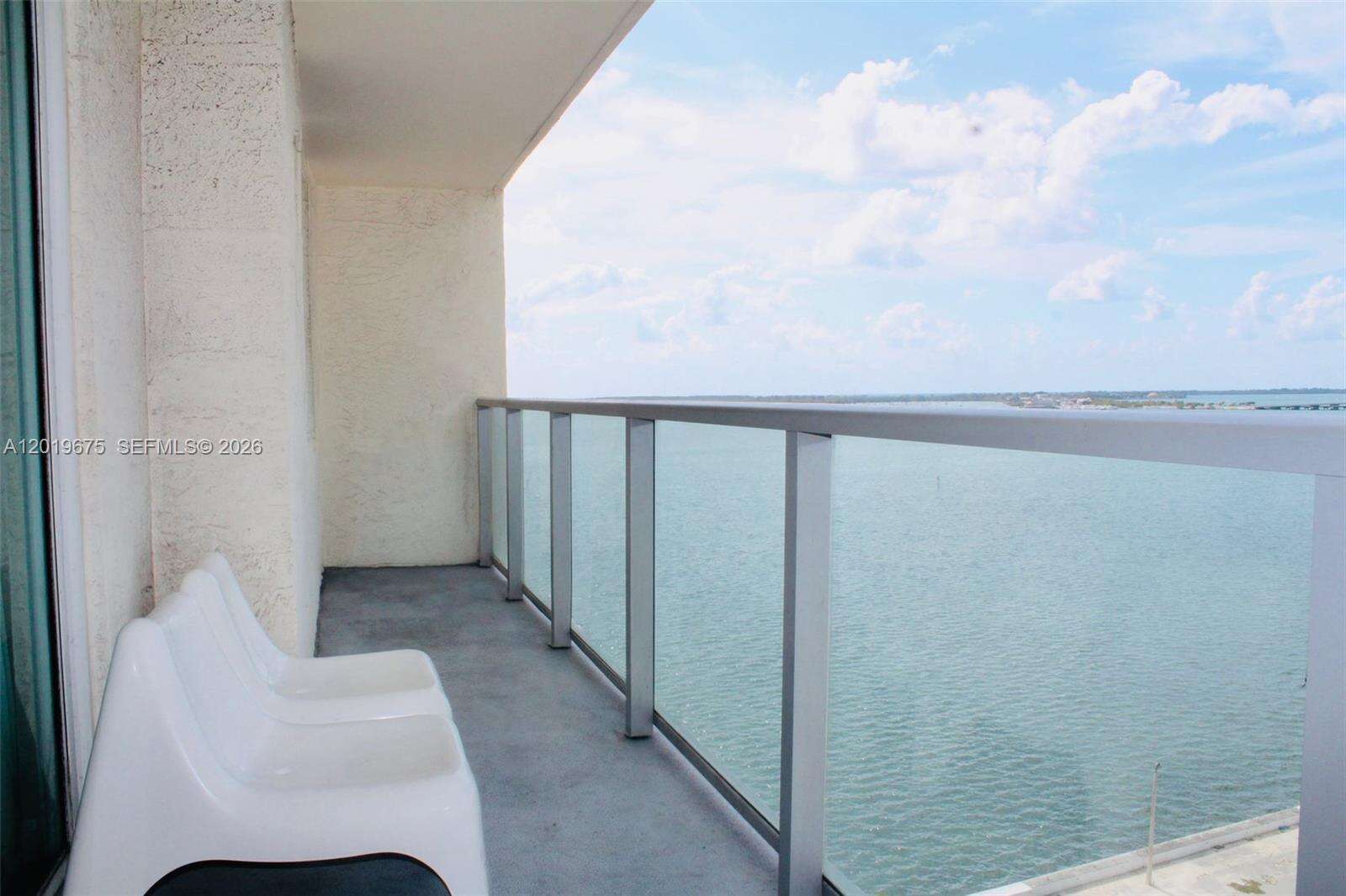 The Mark On Brickell at 1155 Brickell Bay Dr, Miami, FL 33131 - For Rent photo 3