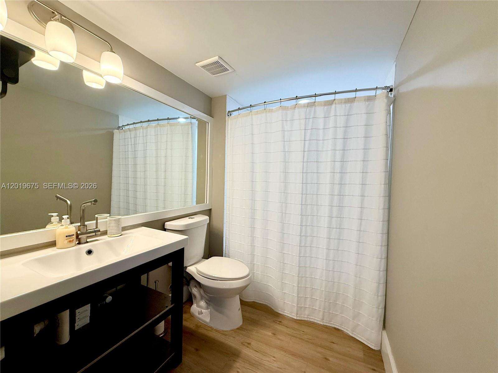 The Mark On Brickell at 1155 Brickell Bay Dr, Miami, FL 33131 - For Rent photo 30