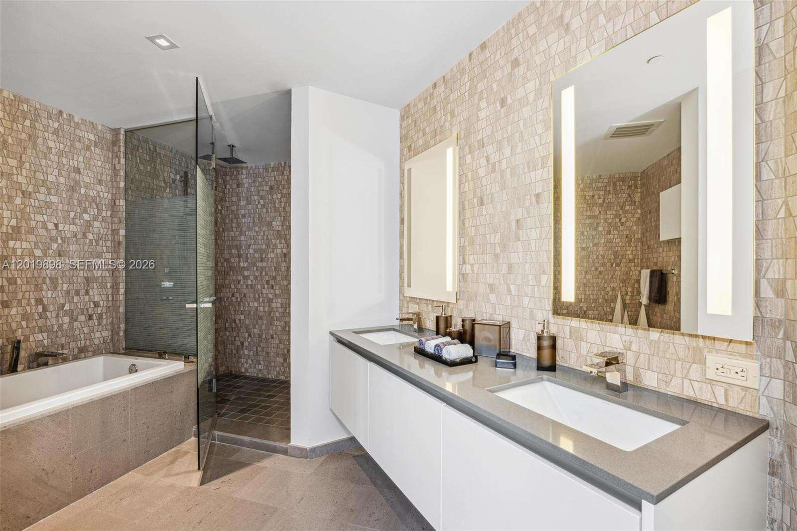 Rise Brickell at 88 7 St, Miami, FL 33130 - For Rent photo 18