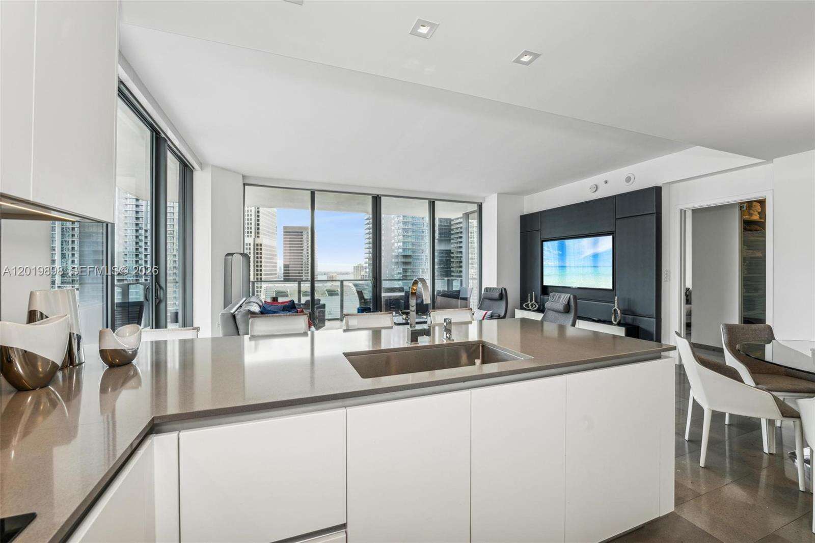 Rise Brickell at 88 7 St, Miami, FL 33130 - For Rent photo 8