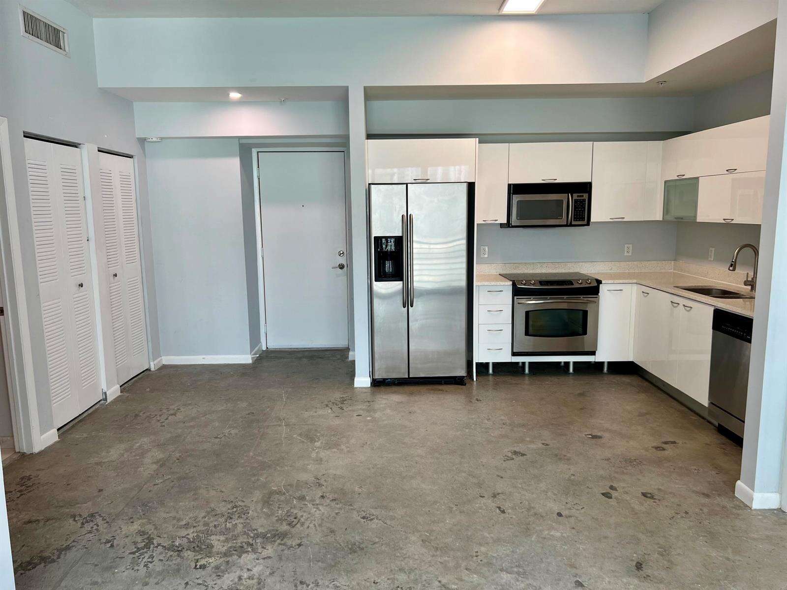 The Loft 2 at 133 2, Miami, FL 33132 - For Rent photo 2