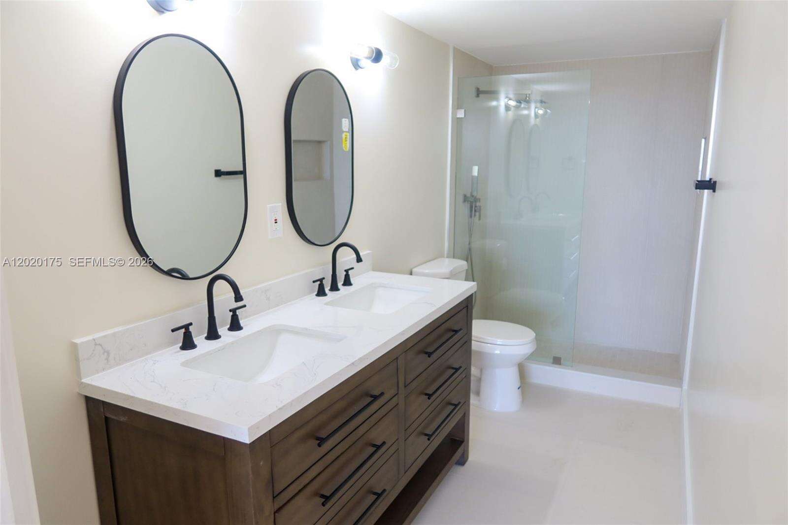 The Olympus at 2500 Parkview Dr, Hallandale Beach, FL 33009 - For Rent photo 11