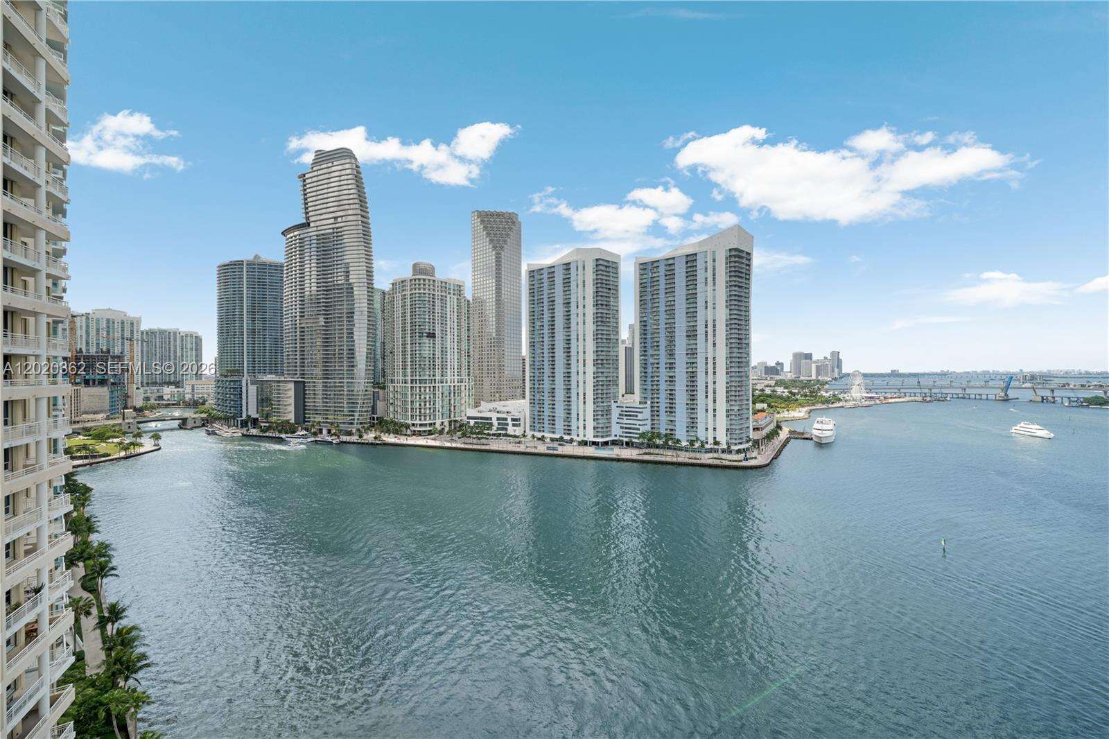 One Tequesta Point at 888 Brickell Key Dr, Miami, FL 33131 - For Rent photo 2