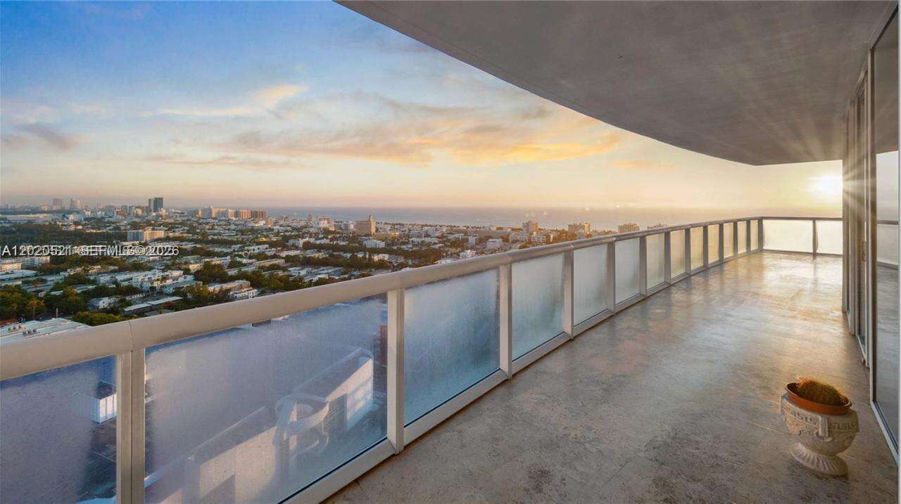 Icon at 450 Alton Rd, Miami Beach, FL 33139 - For Rent photo 1