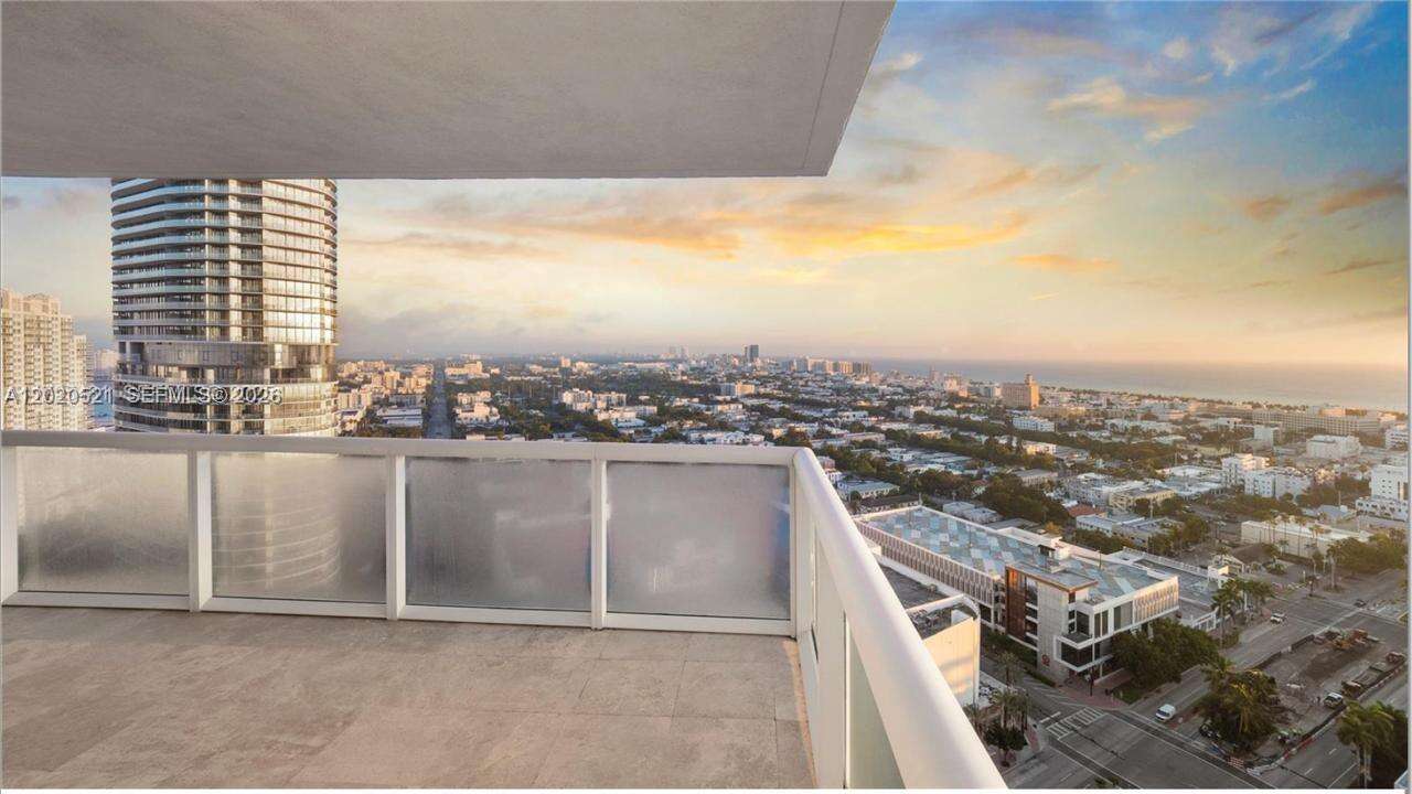 Icon at 450 Alton Rd, Miami Beach, FL 33139 - For Rent photo 22