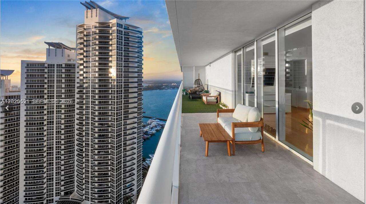 Icon at 450 Alton Rd, Miami Beach, FL 33139 - For Rent photo 23
