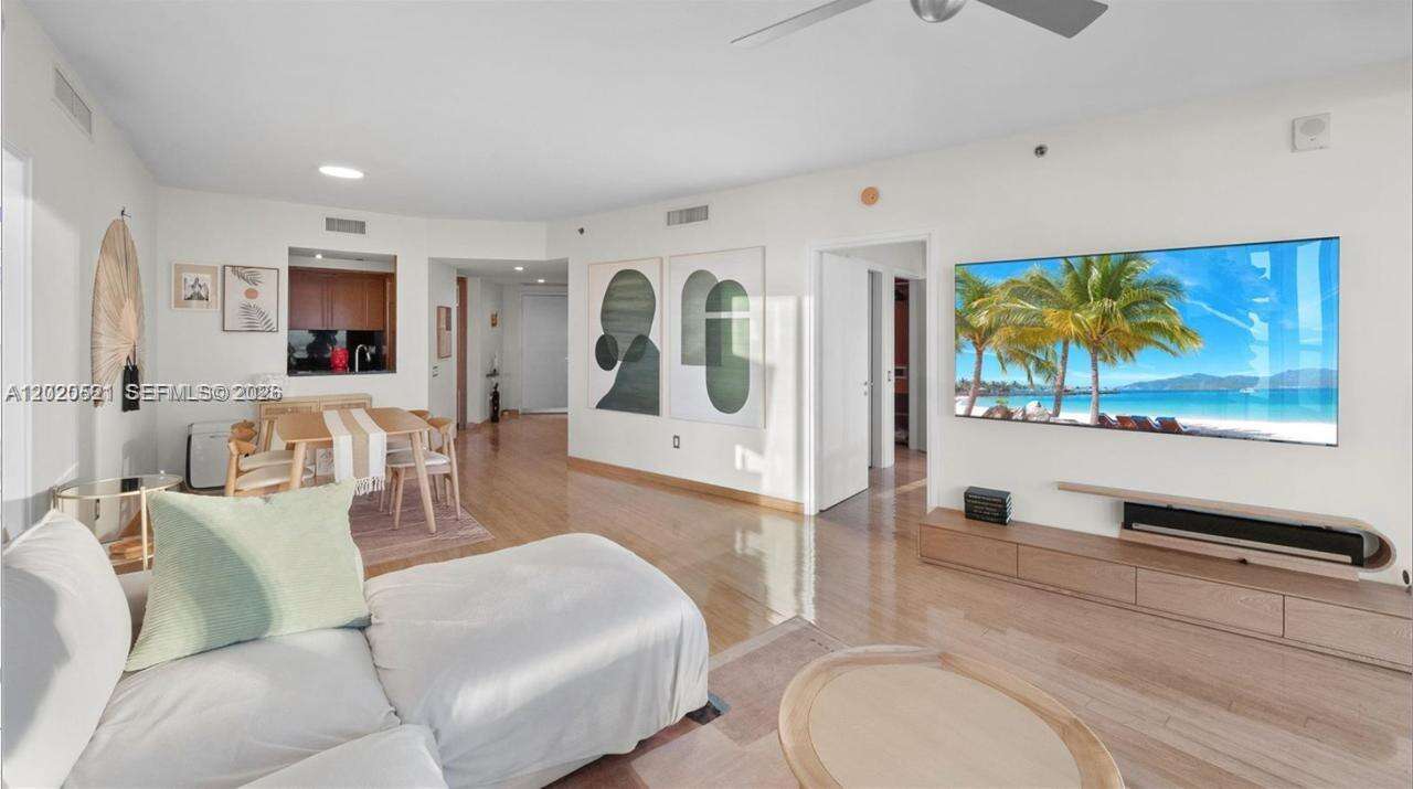 Icon at 450 Alton Rd, Miami Beach, FL 33139 - For Rent photo 4