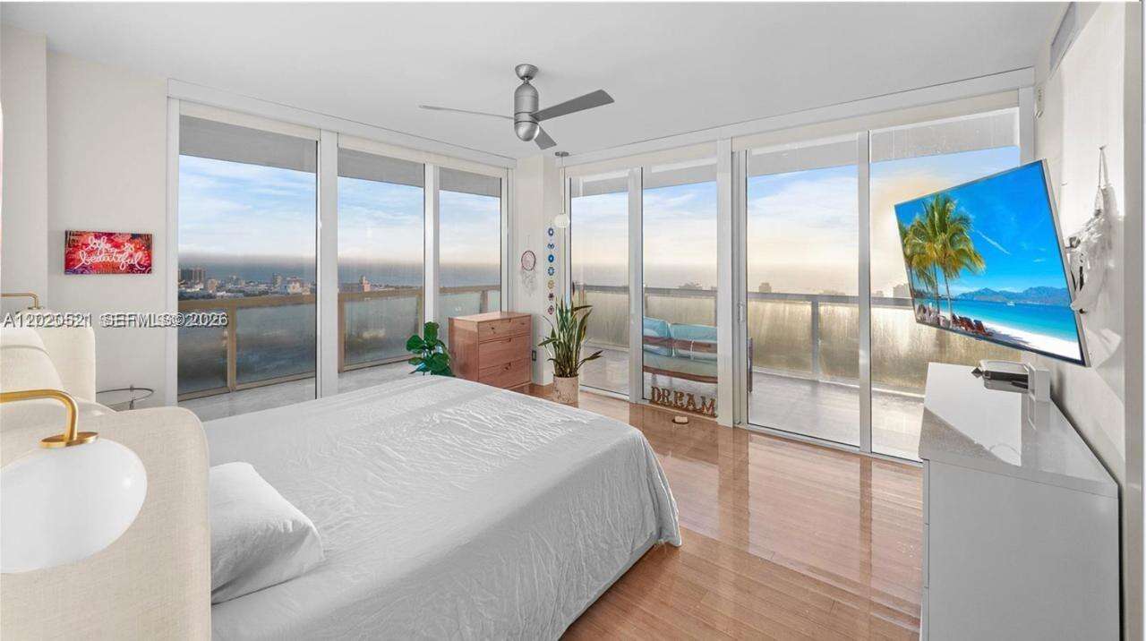 Icon at 450 Alton Rd, Miami Beach, FL 33139 - For Rent photo 10