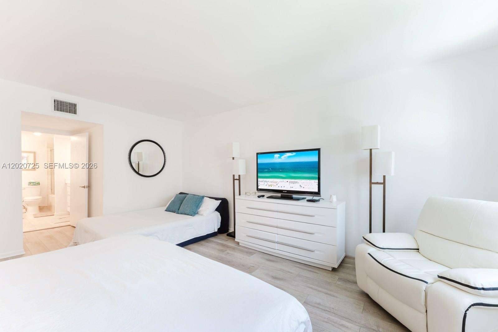 Roney Palace at 2301 Collins Ave, Miami Beach, FL 33139 - For Rent photo 11
