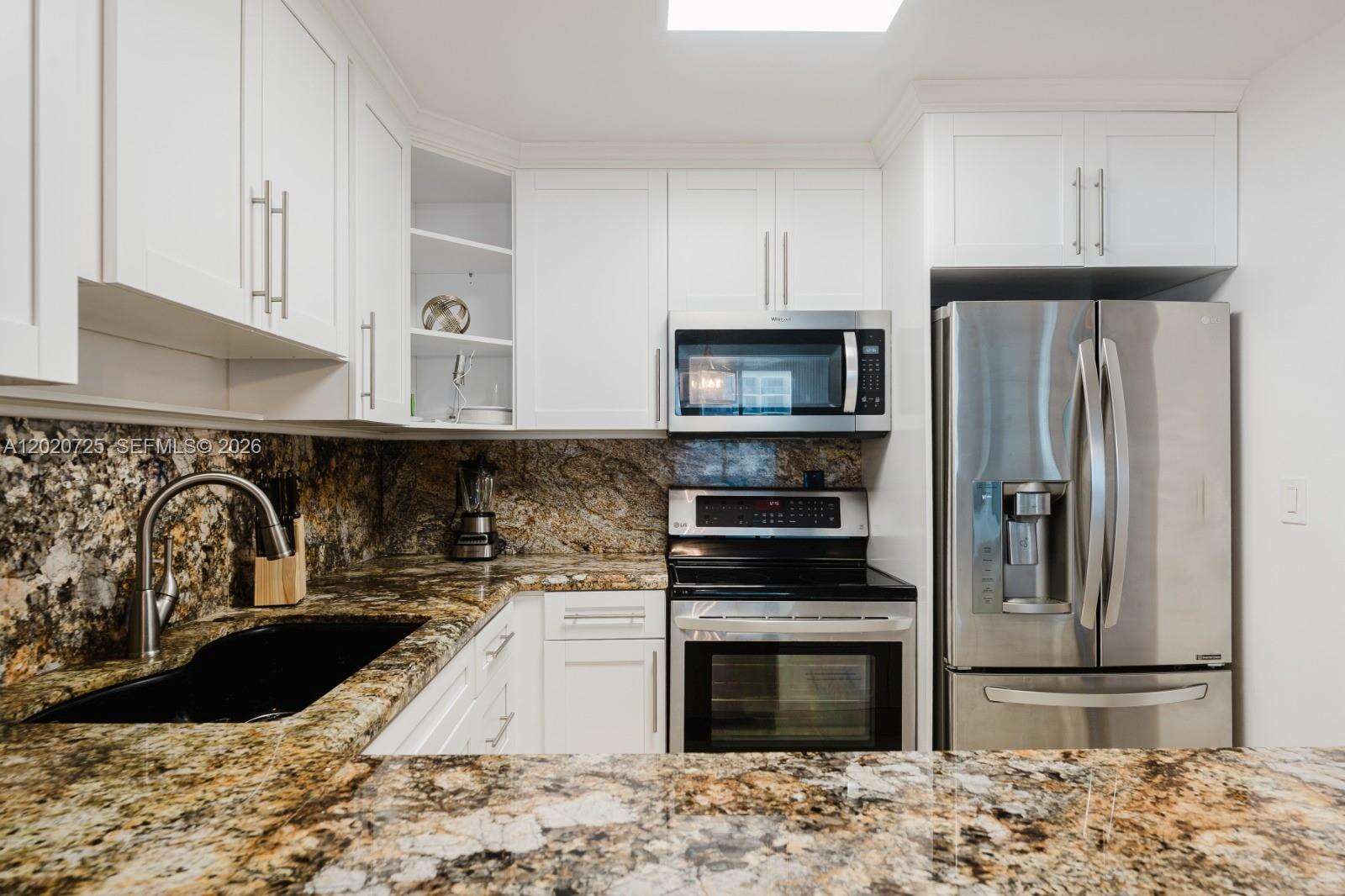 Roney Palace at 2301 Collins Ave, Miami Beach, FL 33139 - For Rent photo 4
