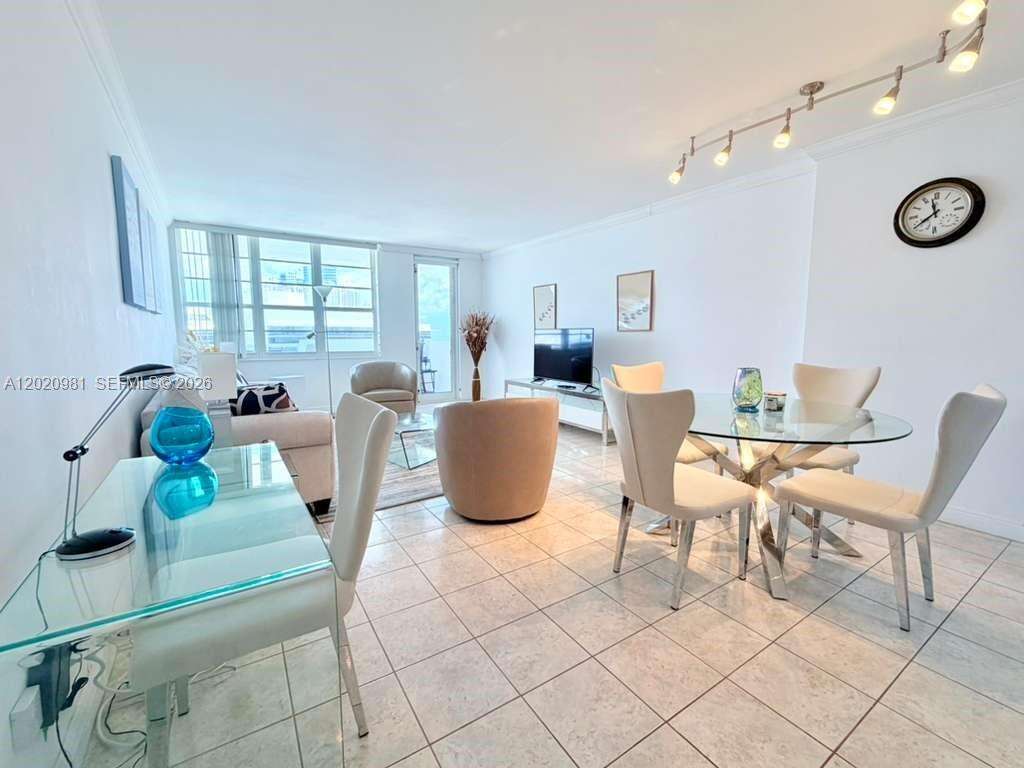 Decoplage at 100 Lincoln Rd, Miami Beach, FL 33139 - For Rent photo 1
