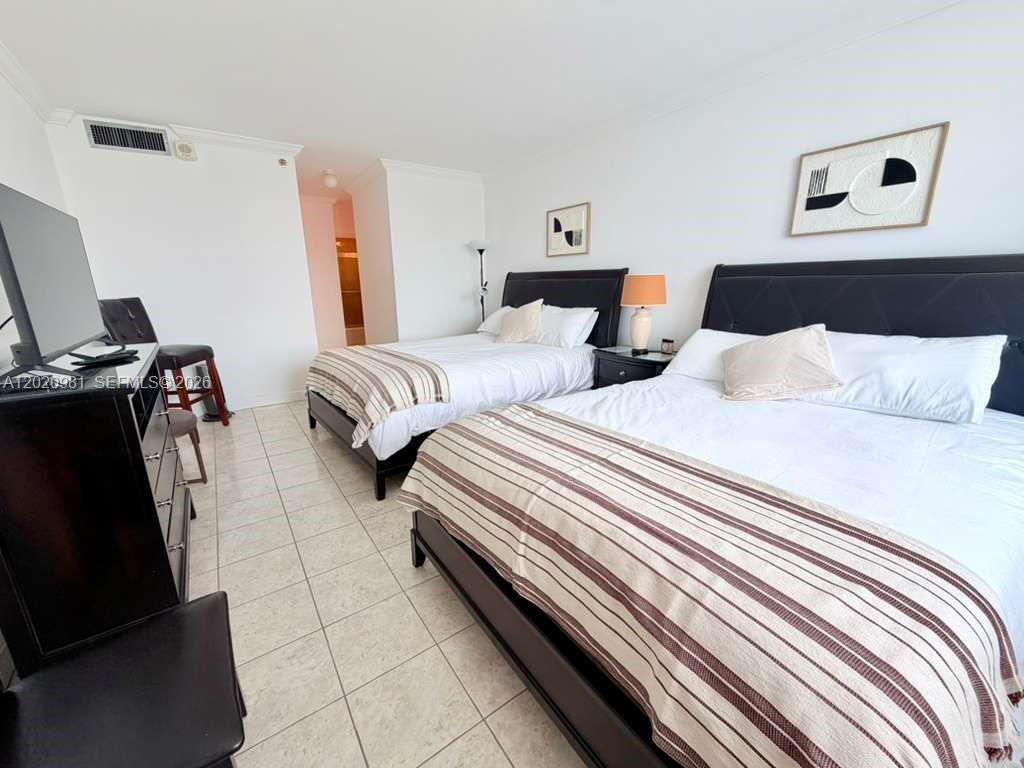 Decoplage at 100 Lincoln Rd, Miami Beach, FL 33139 - For Rent photo 11