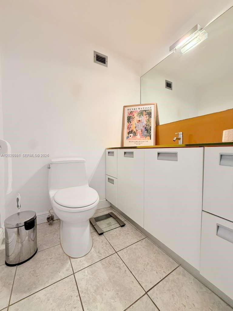 Decoplage at 100 Lincoln Rd, Miami Beach, FL 33139 - For Rent photo 14