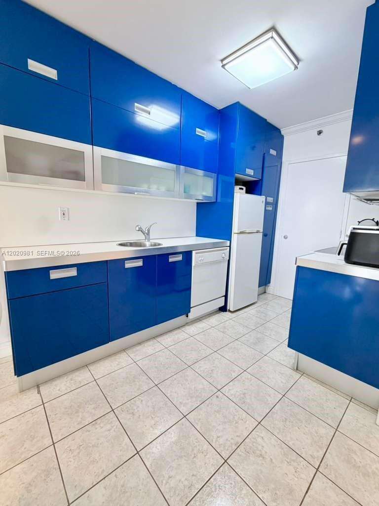 Decoplage at 100 Lincoln Rd, Miami Beach, FL 33139 - For Rent photo 8