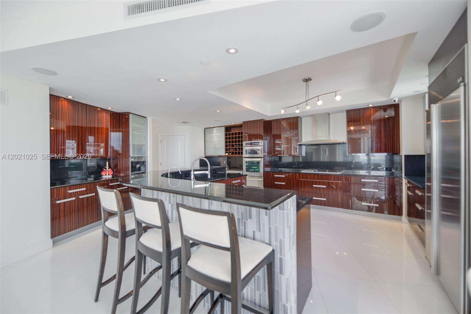 Bellamare at 6000 Island Blvd, Aventura, FL 33160 - For Rent photo 12