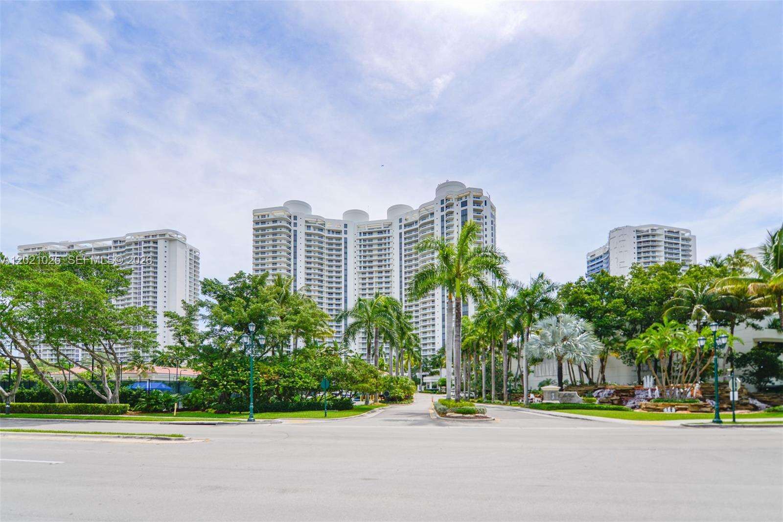 Bellamare at 6000 Island Blvd, Aventura, FL 33160 - For Rent photo 70