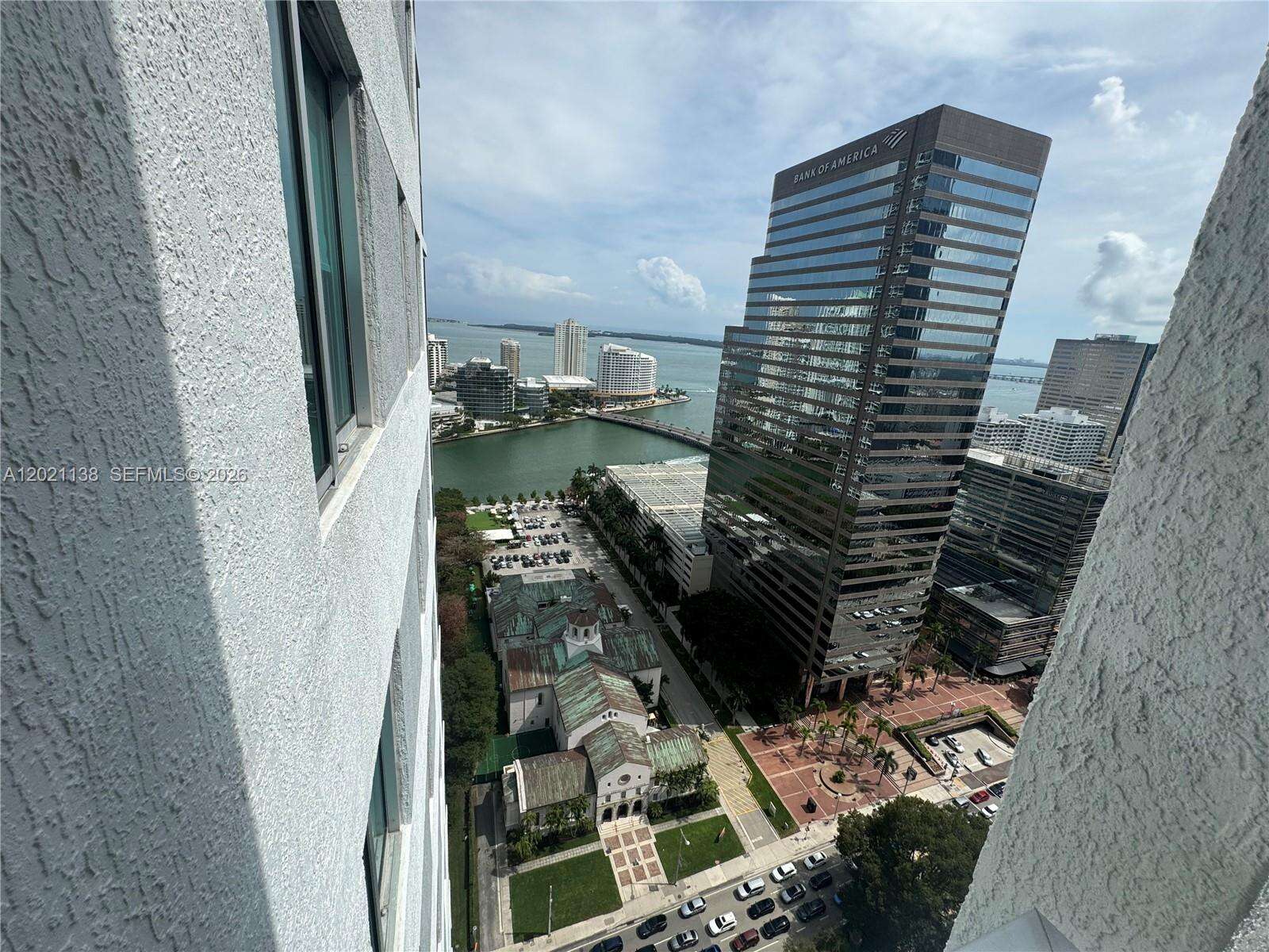 500 Brickell at 500 Brickell Ave, Miami, FL 33131 - For Rent photo 4