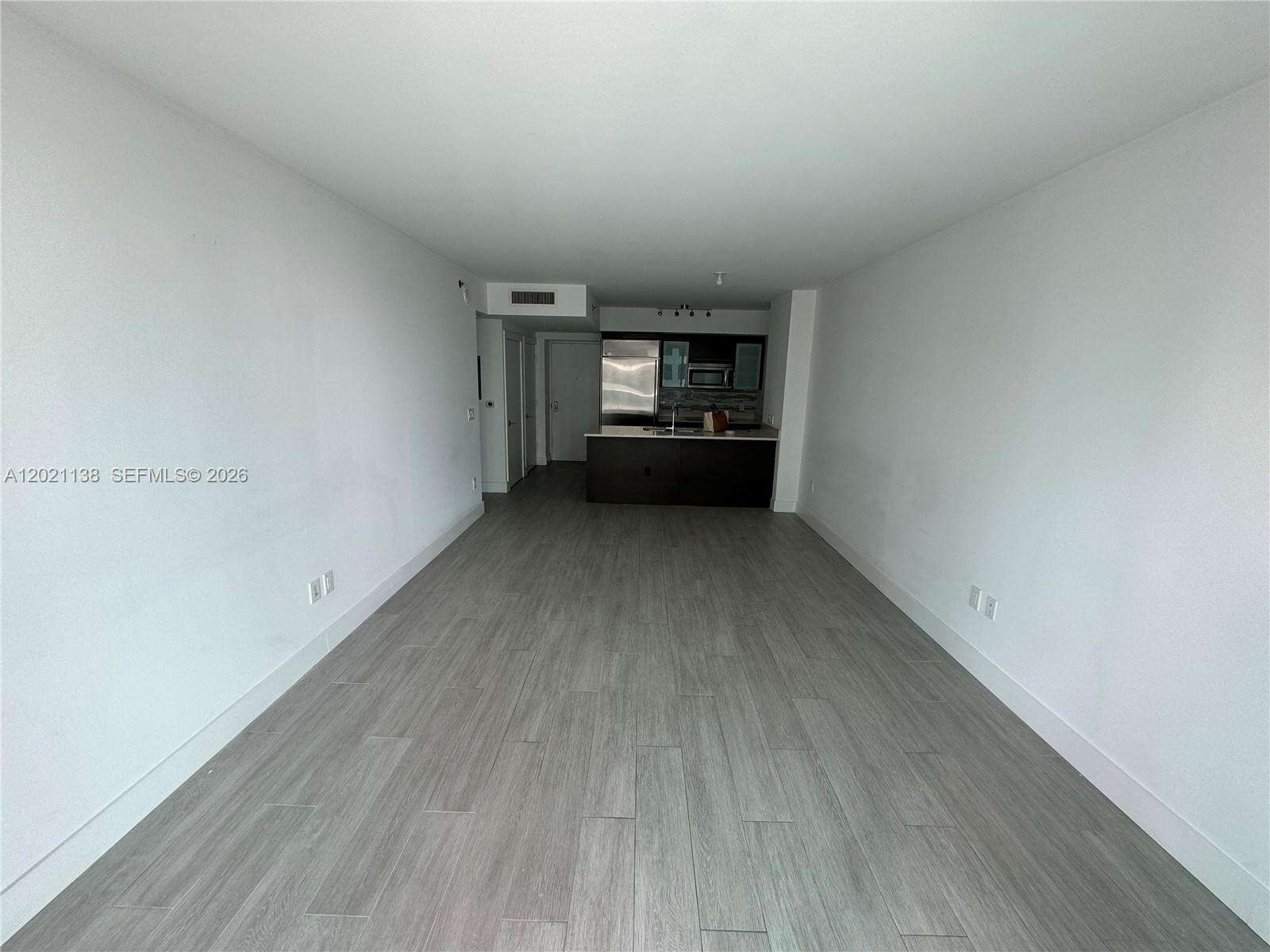 500 Brickell at 500 Brickell Ave, Miami, FL 33131 - For Rent photo 8