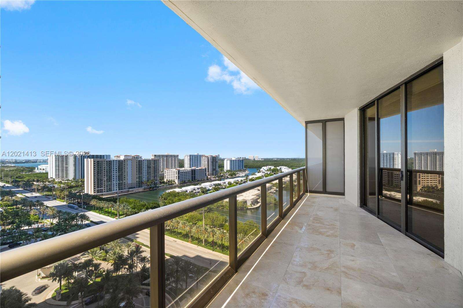 Sayan at 16275 Collins Ave, Sunny Isles Beach, FL 33160 - For Rent photo 23