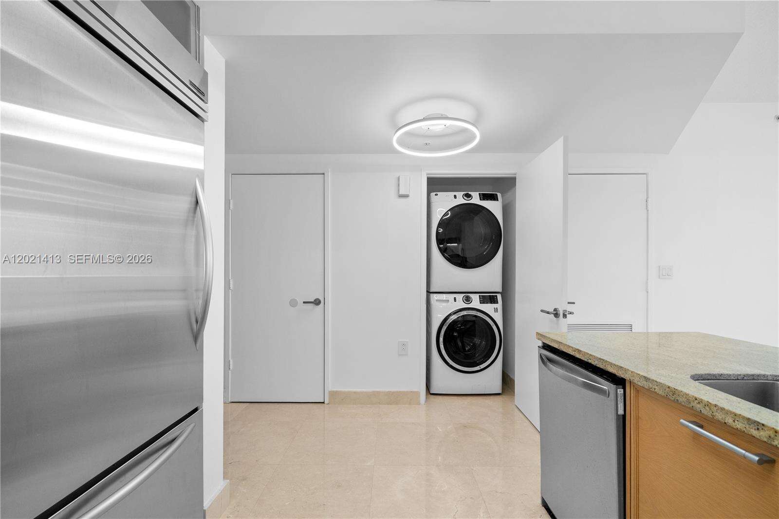 Sayan at 16275 Collins Ave, Sunny Isles Beach, FL 33160 - For Rent photo 5