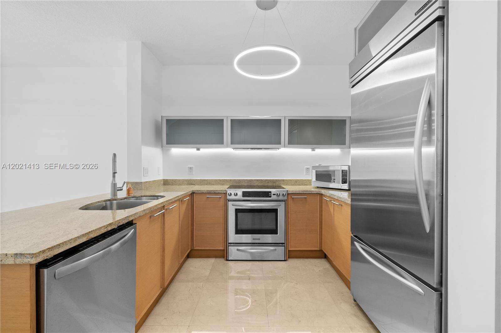 Sayan at 16275 Collins Ave, Sunny Isles Beach, FL 33160 - For Rent photo 8