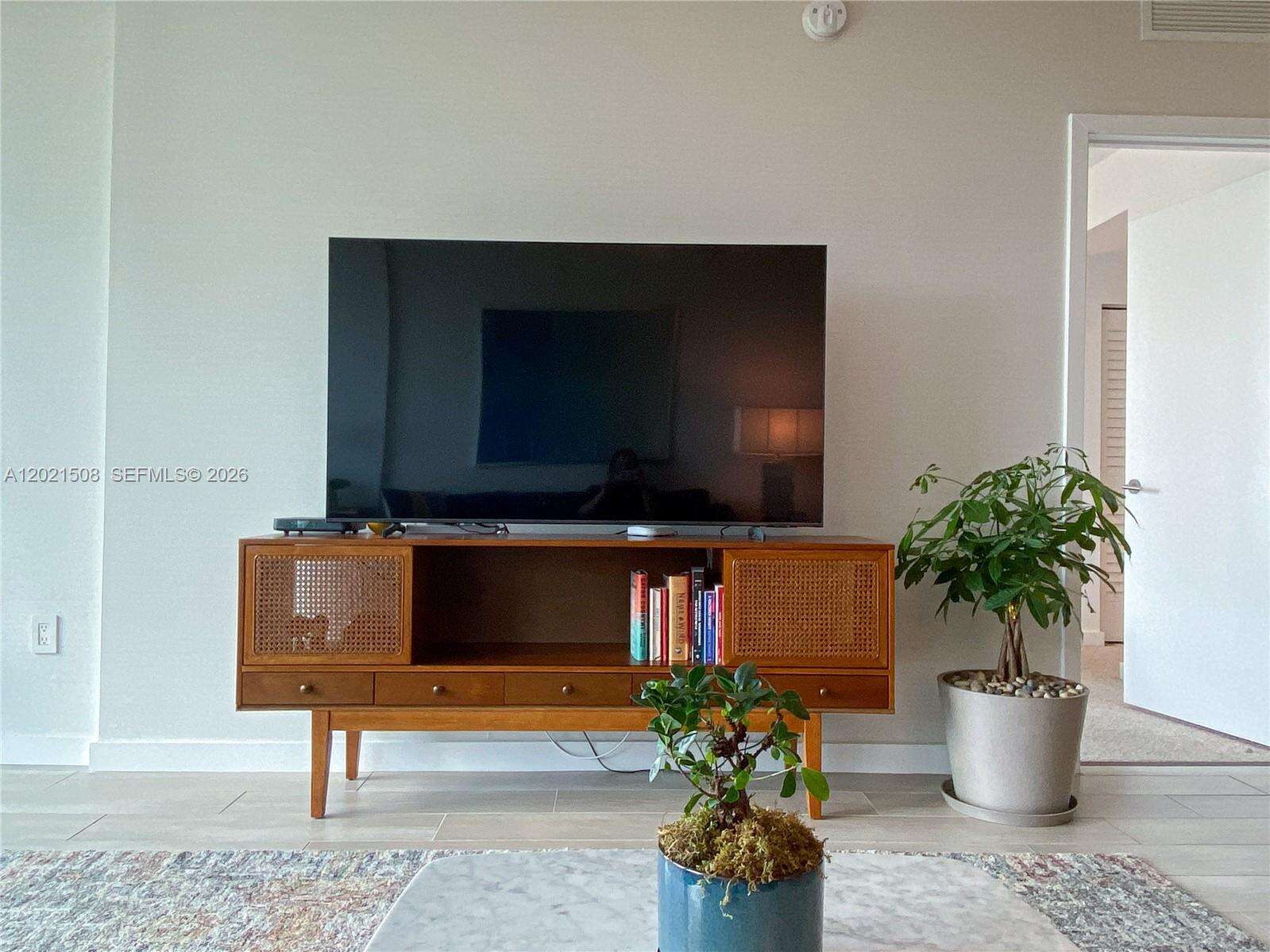 Le Parc At Brickell at 1600 1 Ave, Miami, FL 33129 - For Rent photo 12