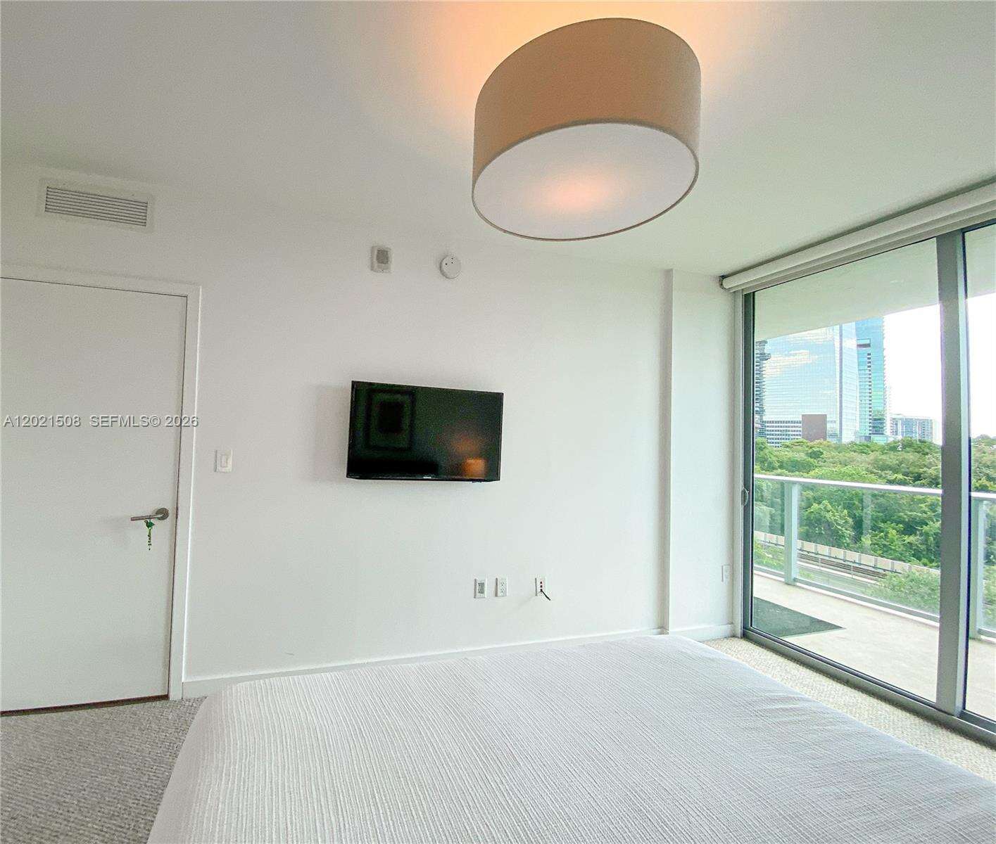 Le Parc At Brickell at 1600 1 Ave, Miami, FL 33129 - For Rent photo 16
