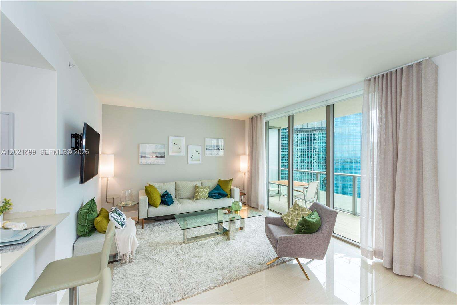 Brickell House at 1300 Brickell Bay Dr, Miami, FL 33131 - For Rent photo 2