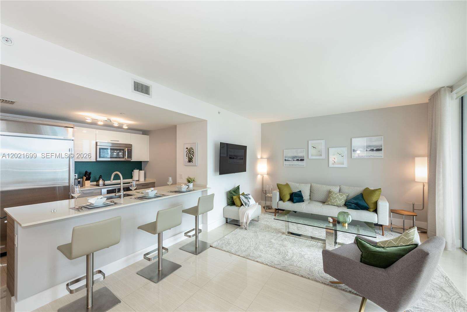 Brickell House at 1300 Brickell Bay Dr, Miami, FL 33131 - For Rent photo 3