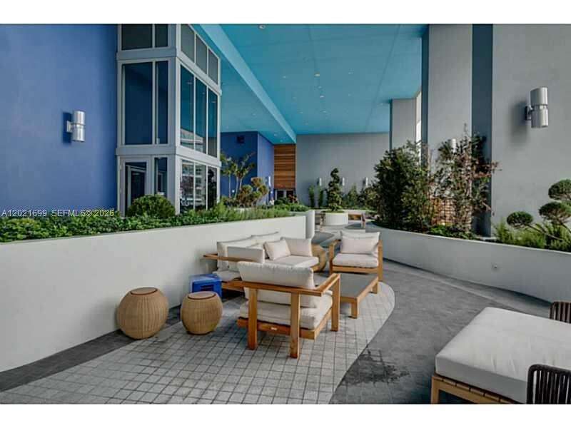 Brickell House at 1300 Brickell Bay Dr, Miami, FL 33131 - For Rent photo 27