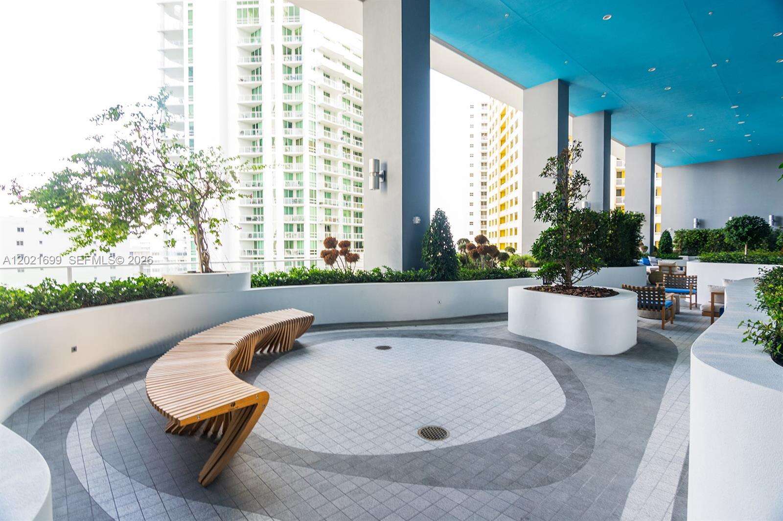 Brickell House at 1300 Brickell Bay Dr, Miami, FL 33131 - For Rent photo 37