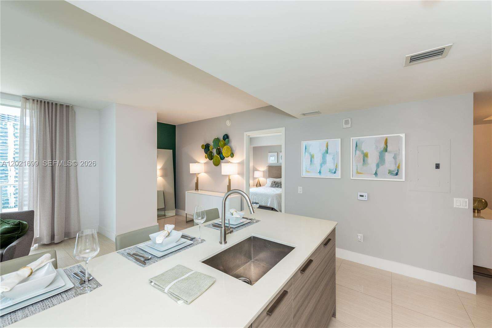 Brickell House at 1300 Brickell Bay Dr, Miami, FL 33131 - For Rent photo 9