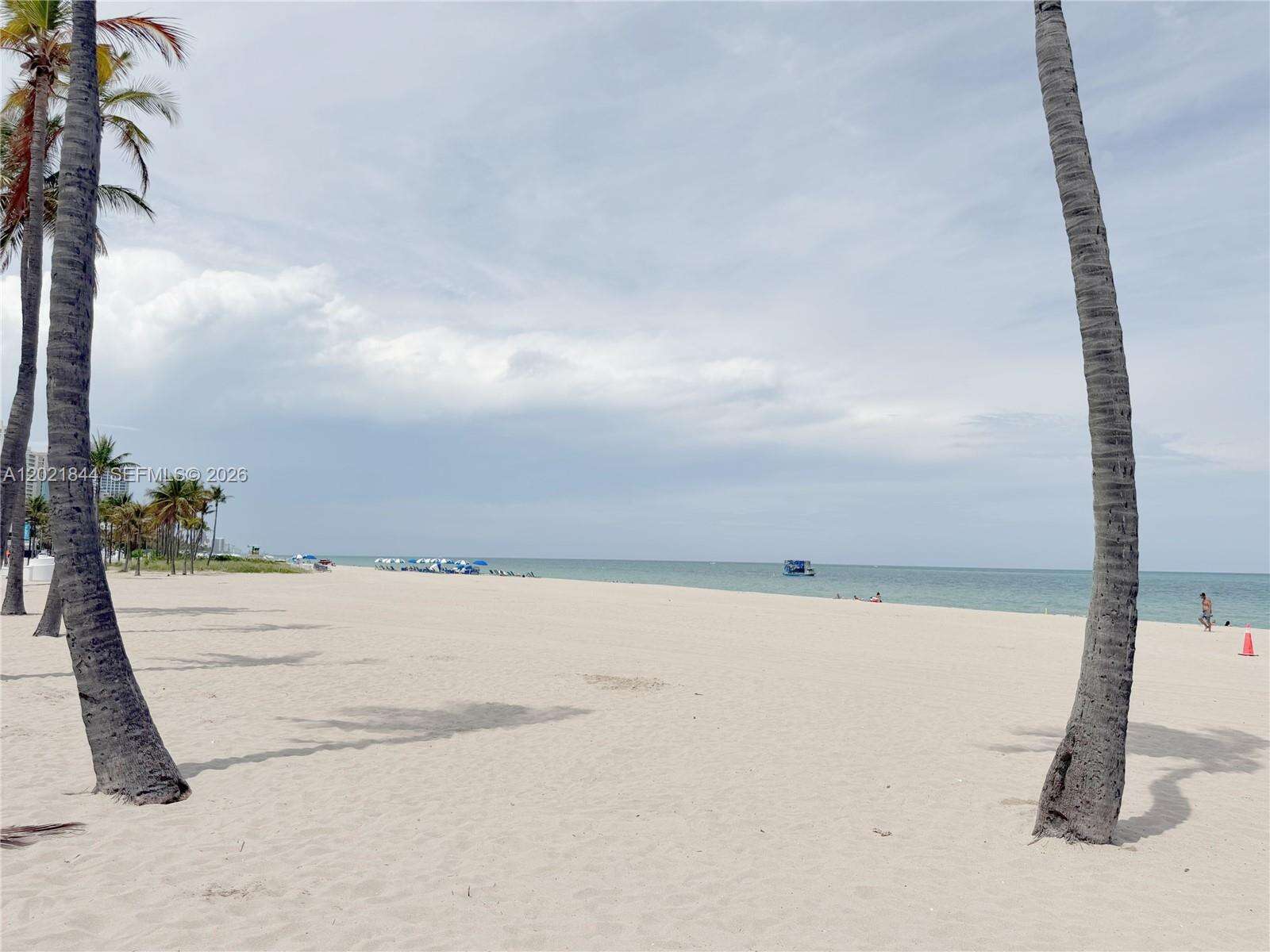 Tiffany House at 401 Birch Rd, Fort Lauderdale, FL 33304 - For Rent photo 27