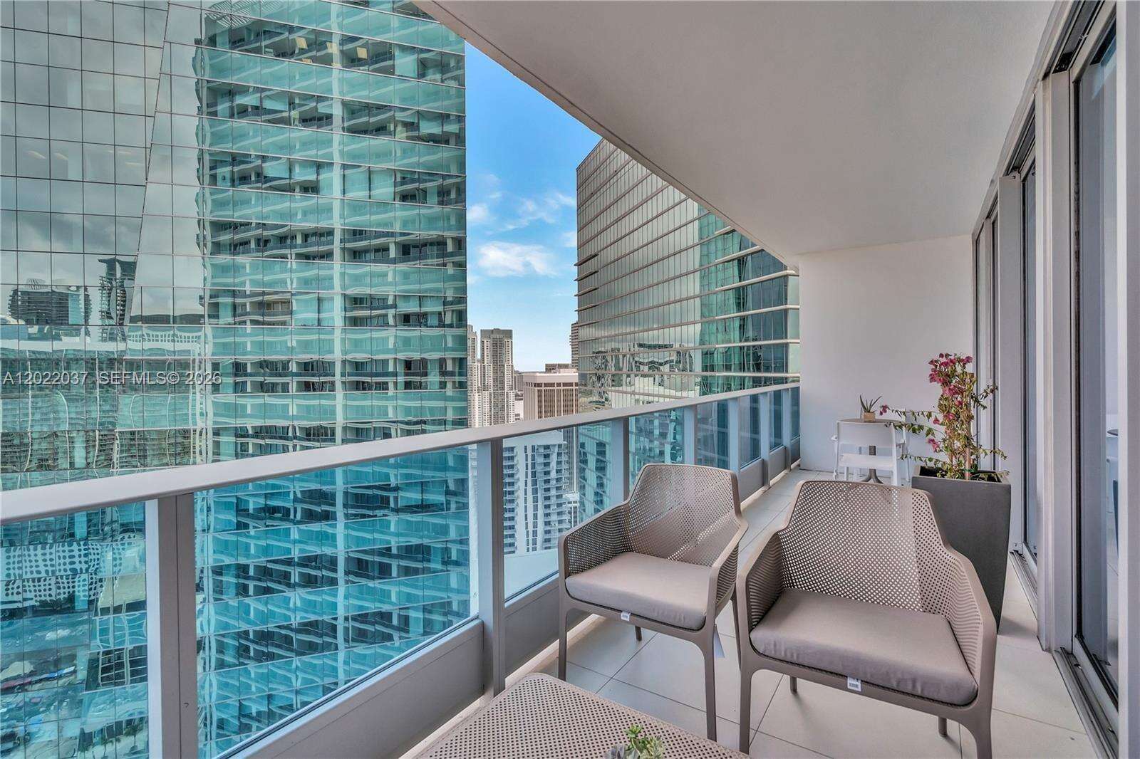 Epic Residences at 200 Biscayne Blvd Way, Miami, FL 33131 - For Rent photo 5