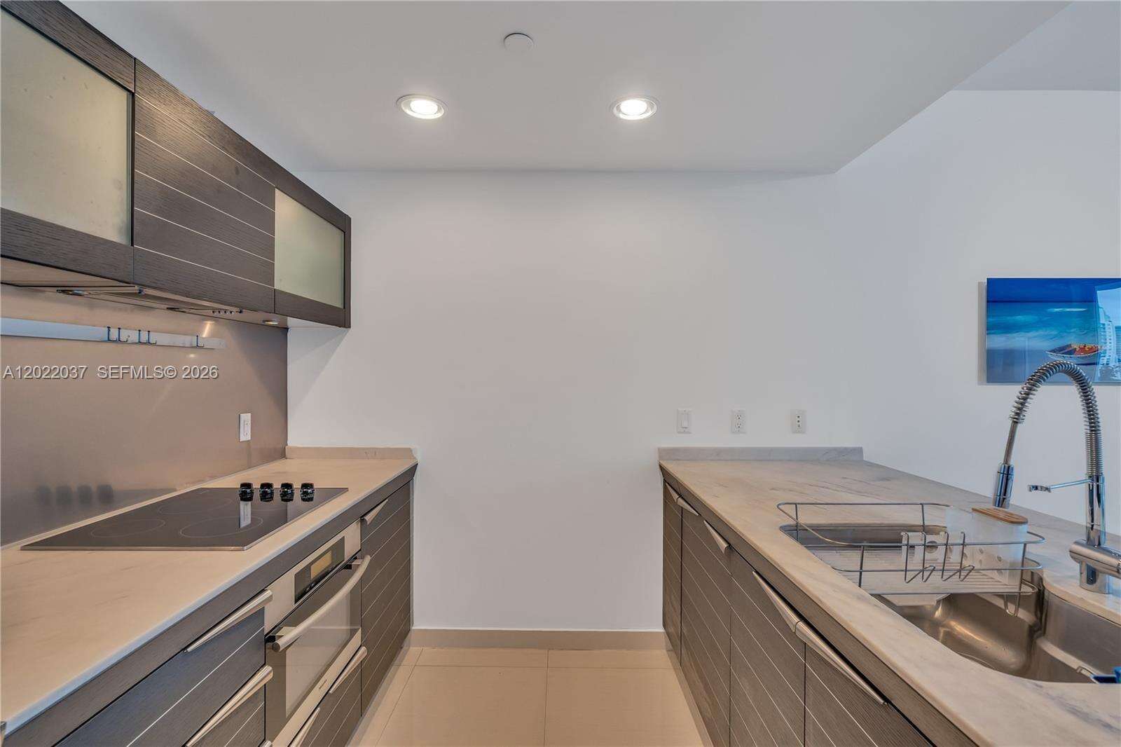 Epic Residences at 200 Biscayne Blvd Way, Miami, FL 33131 - For Rent photo 6