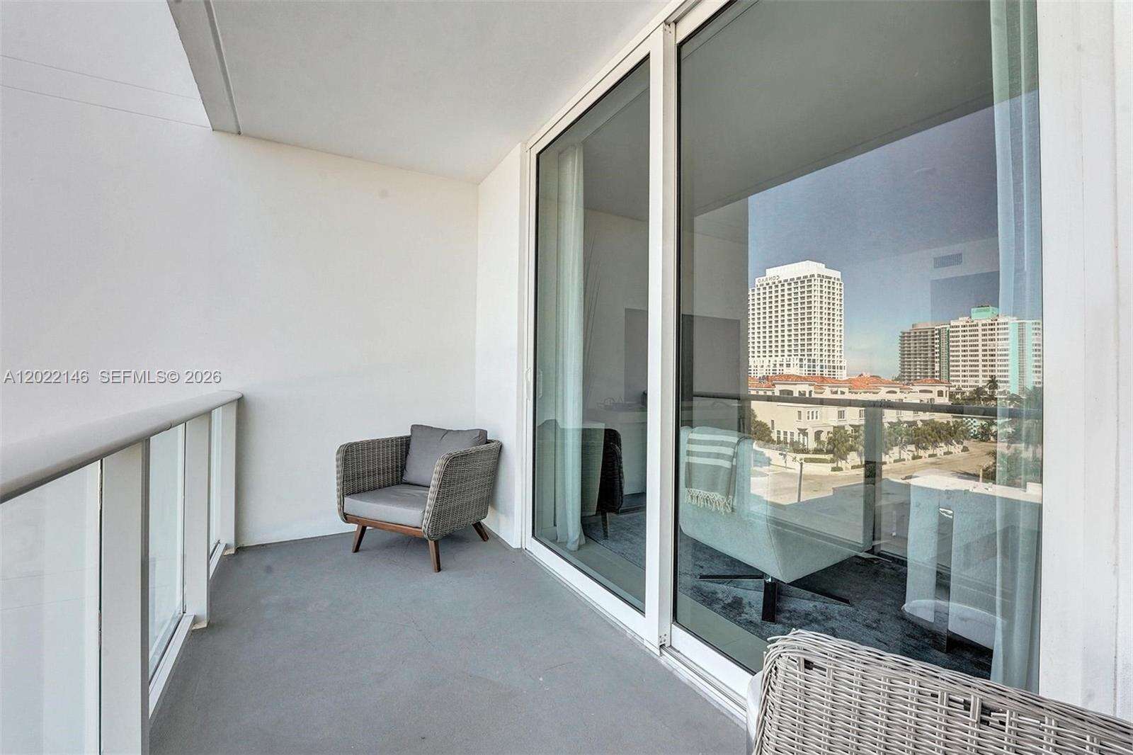 Tiffany House at 401 Birch Rd, Fort Lauderdale, FL 33304 - For Rent photo 15