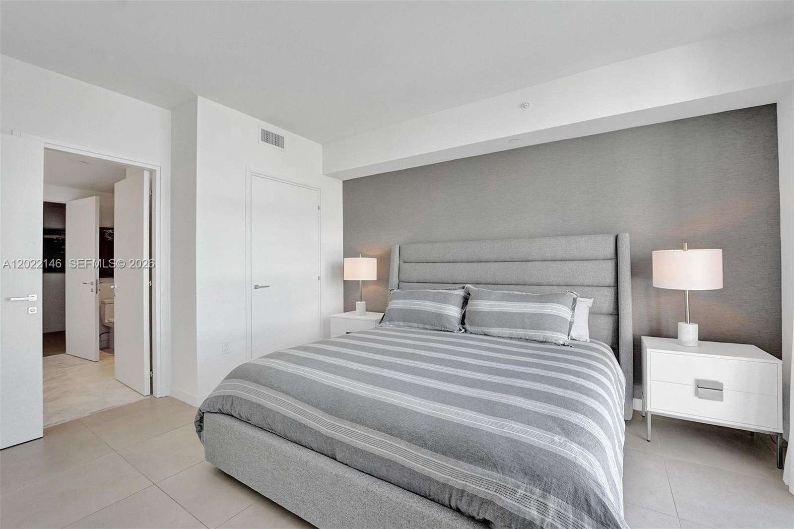 Tiffany House at 401 Birch Rd, Fort Lauderdale, FL 33304 - For Rent photo 19