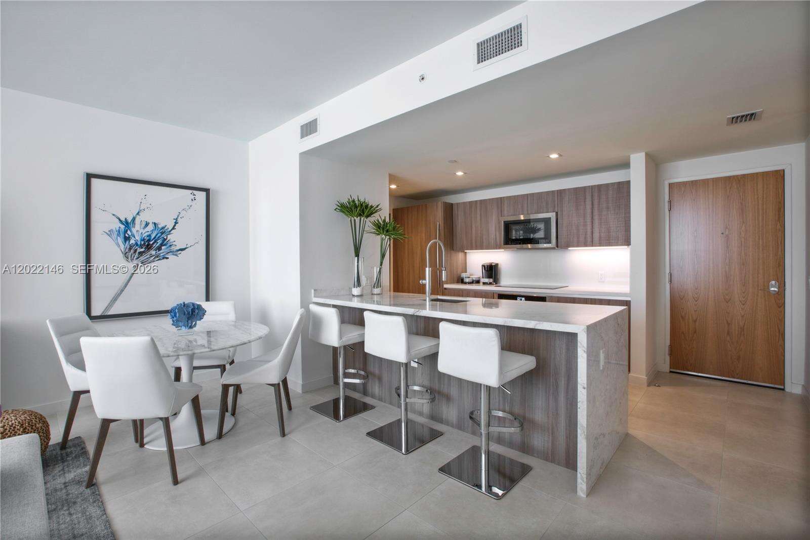 Tiffany House at 401 Birch Rd, Fort Lauderdale, FL 33304 - For Rent photo 4