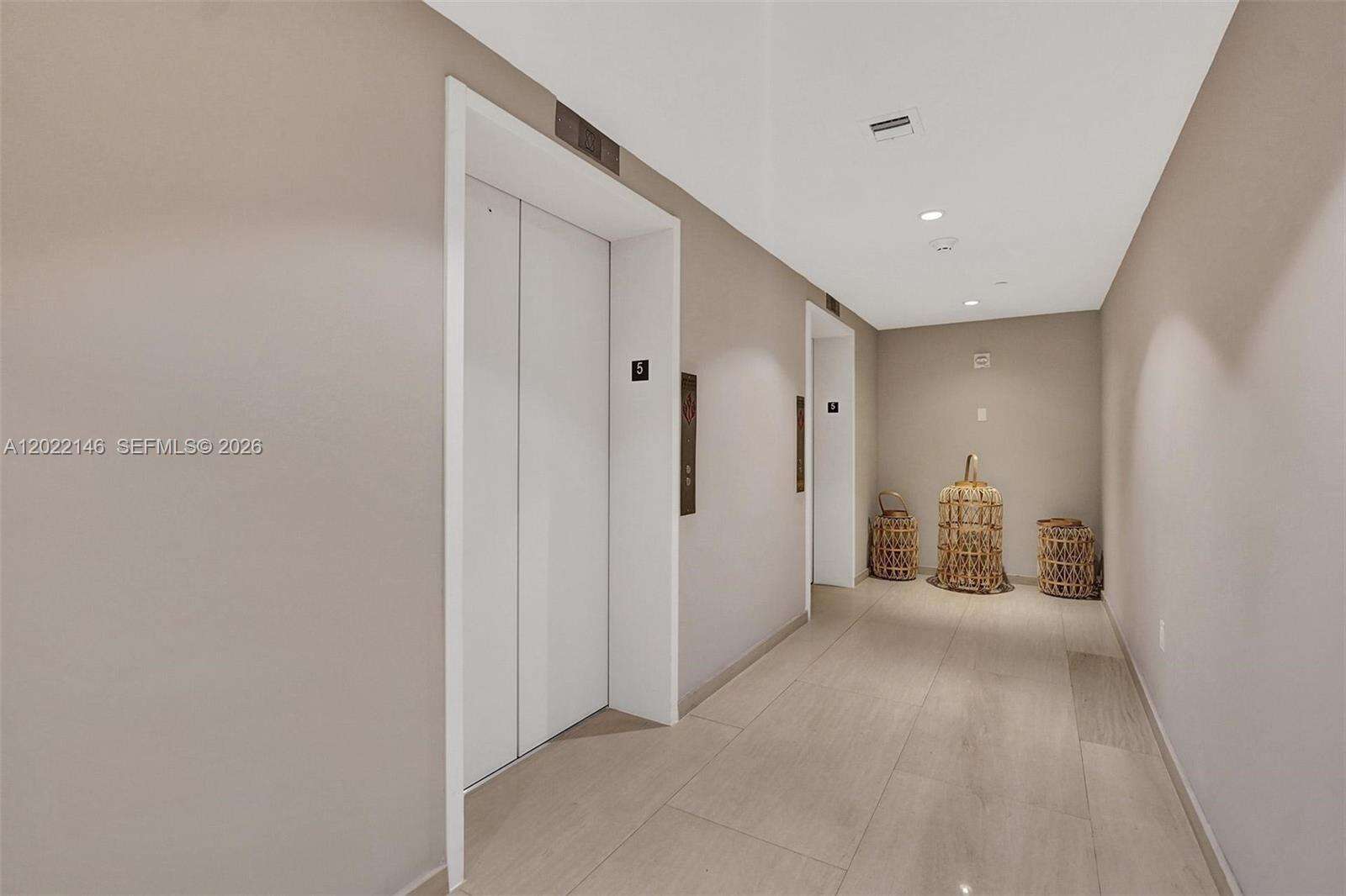Tiffany House at 401 Birch Rd, Fort Lauderdale, FL 33304 - For Rent photo 37