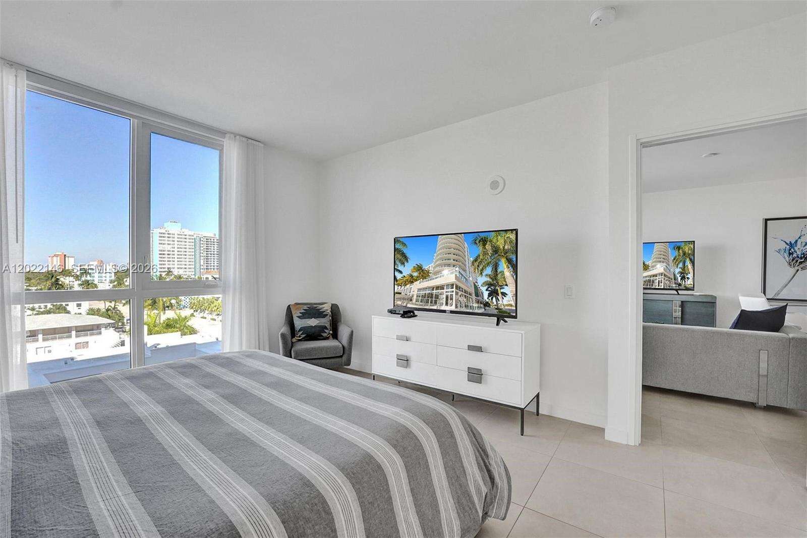 Tiffany House at 401 Birch Rd, Fort Lauderdale, FL 33304 - For Rent photo 7