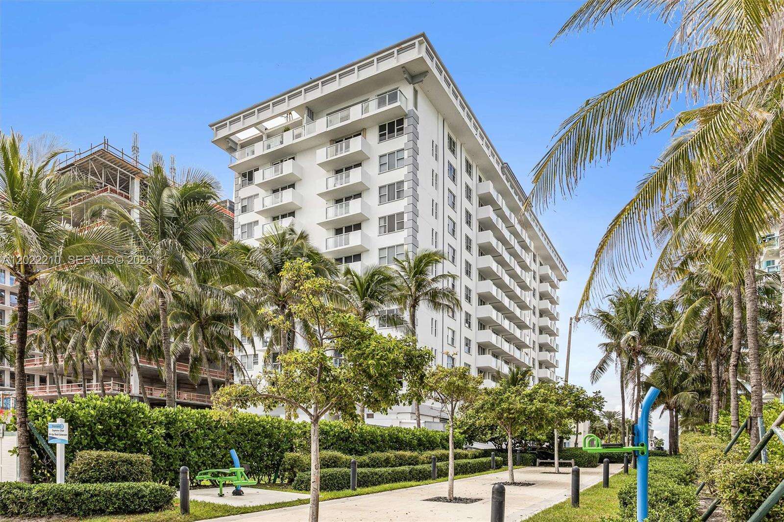 Carlisle On The Ocean at 9195 Collins Ave, Surfside, FL 33154 - For Rent photo 31