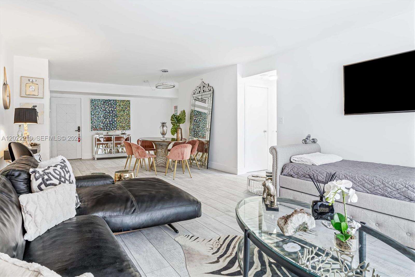 Carlisle On The Ocean at 9195 Collins Ave, Surfside, FL 33154 - For Rent photo 7