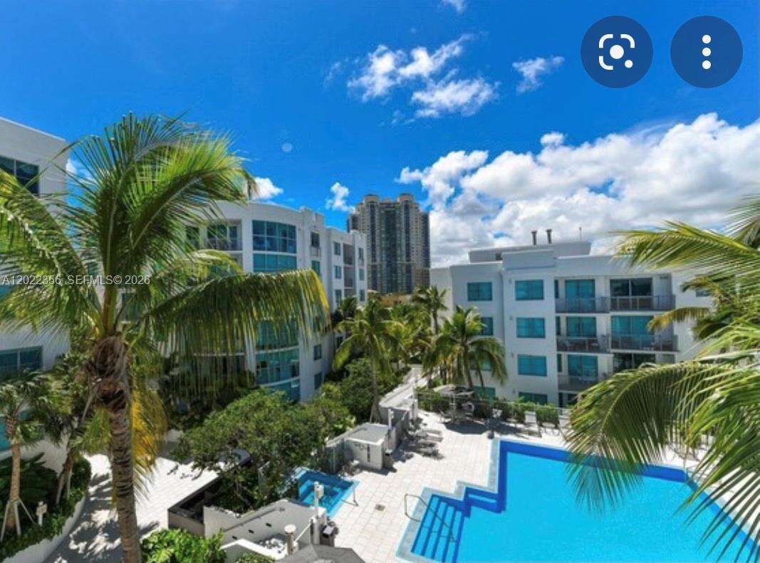 Cosmopolitan at 110 Washington Ave, Miami Beach, FL 33139 - For Rent photo 2