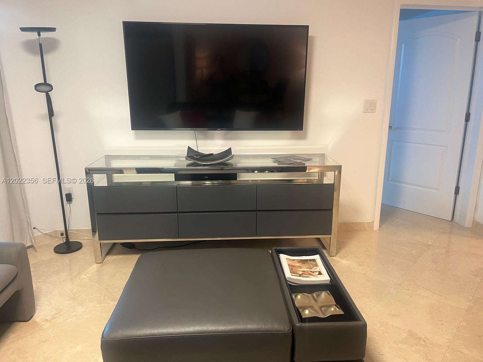 Cosmopolitan at 110 Washington Ave, Miami Beach, FL 33139 - For Rent photo 20